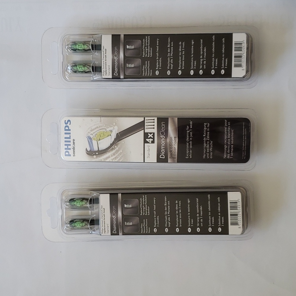 New Philips Sonicare Diamond Clean Black Replacement Brush Heads, 12 in total